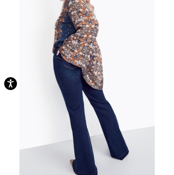 Classic flare jeans - Picture 3 of 6